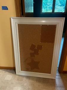 lot 490 image: Large Framed Cork Bulletin Board