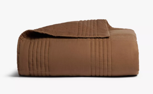 lot 64 image: King Cal King Relaxed Linen Quilt - Parachute