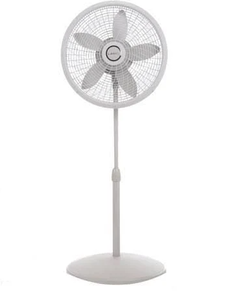 lot 323 image: Lasko Cyclone 18 Adjustable Large Room Pedestal Fan S18902