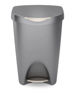 lot 433 image: Umbra Brim Step Can 13 gal