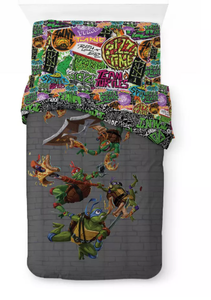lot 254 image: Teenage Mutant Ninja Turtles Twin Kids Comforter