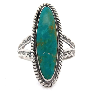 lot 46B image: Elongated Navajo Turquoise Rope Bezel Ring with Textured Split Shank VIDEO