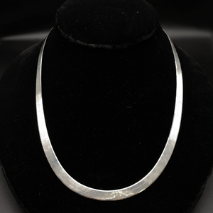 lot 43B image: 6mm Ultra-Shiny Classic Herringbone Chain Necklace