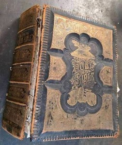 lot 25 image: 19th Century Pictorial Family Bible with Ephemera