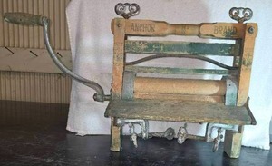 lot 46 image: Late 19th Century Antique Anchor Brand Bicycle Clothes Wringer