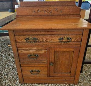 lot 60 image: MCM wooden cabinet