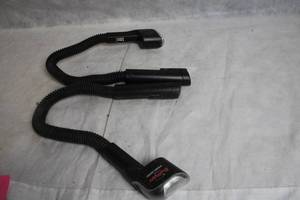 lot 26 image: Set of 2 Flexible Flashlights