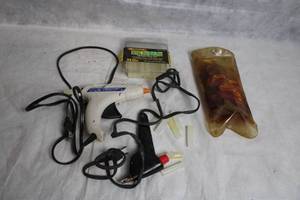 lot 28 image: Set of 2 Glue Guns with Glue Sticks and Electric Heating Pad