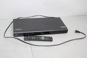 lot 62 image: LG Blu-ray Disc Player with Remote Control