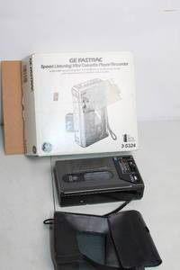 lot 72 image: Used GE Fastrac Speed Listening Mini Cassette PlayerRecorder with Case