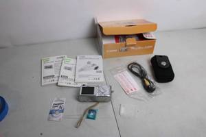 lot 73 image: Canon PowerShot A460 Digital Camera with Accessories
