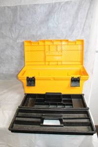 lot 85 image: Rubbermaid Yellow Tool Box with Removable Tray