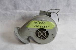 lot 116 image: Used 115V AC Blower Motor with Metal Housing