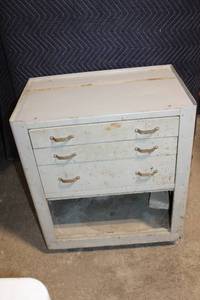 lot 160 image: Industrial Metal Drawer Cabinet with Open Storage