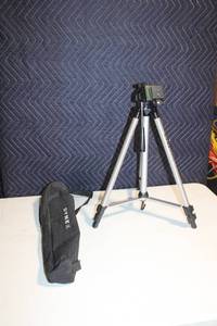 lot 197 image: Dynex Camera Tripod with Carrying Case
