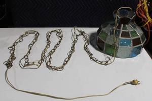 lot 206 image: Vintage Tiffany Style Stained Glass Hanging Lamp