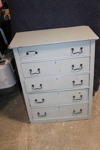 lot 217 image: Used Wooden 5-Drawer Dresser in Gray Finish