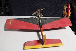 lot B-226 image: Remote Control Model Airplane with Gas Engine
