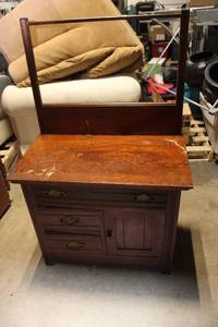 lot 257 image: Antique Wooden Dry Sink with No Mirror and Brass Handles