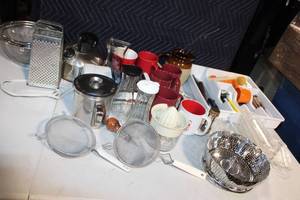 lot 273 image: Large Collection of Kitchen Utensils and Accessories