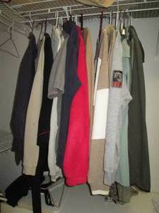 lot 42 image: Mens size medium sweaters, fleece ...