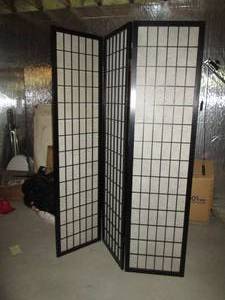 lot 58 image: Room divider 54 x 74...