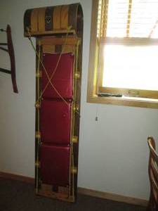 lot 68 image: Vintage Adirondack toboggan with co...