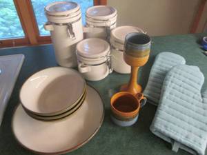 lot 151 image: Countertop canister set, misc Stone...