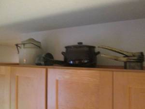 lot 153 image: Stoneware crocks and vintage Kitche...
