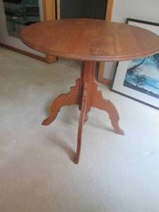 lot 207 image: Round hardwood pedestal style end t...