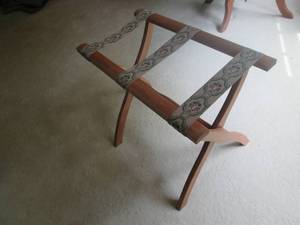 lot 214 image: Wood framed luggage butler...