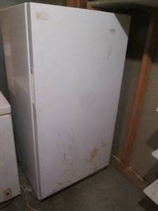 lot 218 image: Crosley Shelvador upright freezer...