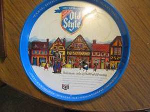 lot 228 image: Vintage Heilemans Old Style tin tra...