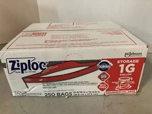 lot 7 image: Ziploc Bulk Gallon Bags