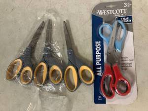 lot 116 image: Scissors