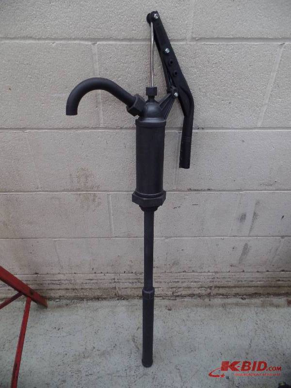 lot 31 image: Oil Pump