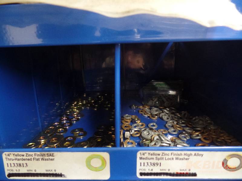 lot 100 image: New Fasteners