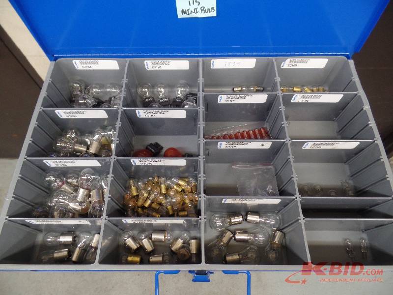 lot 115 image: New Mini Bulbs