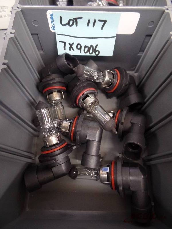 lot 117 image: New Halogen Bulbs