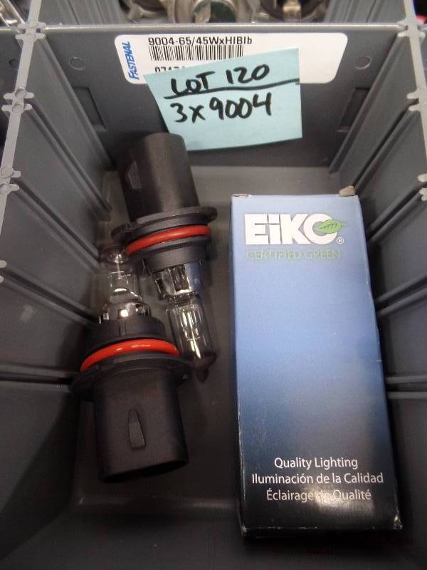 lot 120 image: New Halogen Bulbs