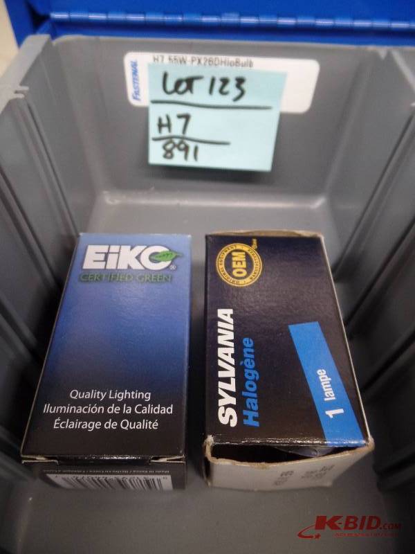 lot 123 image: New Halogen Bulbs