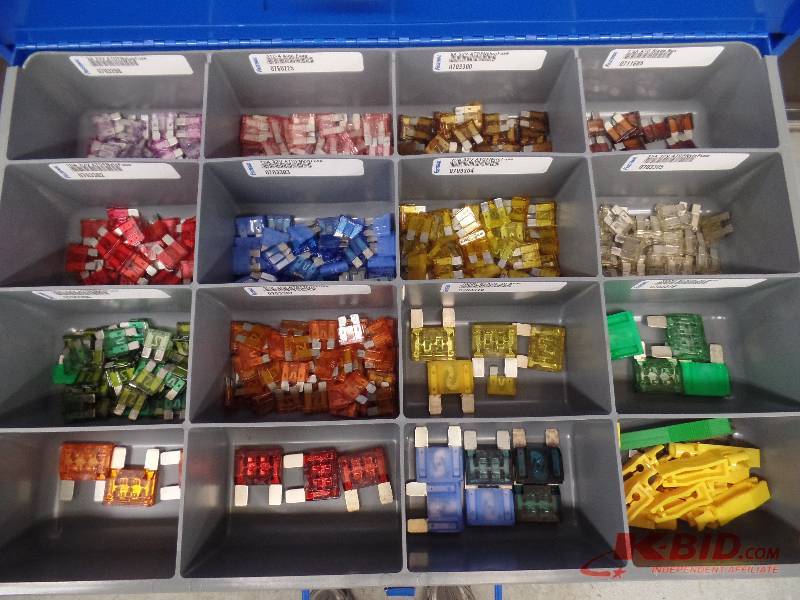 lot 126 image: New Fuses