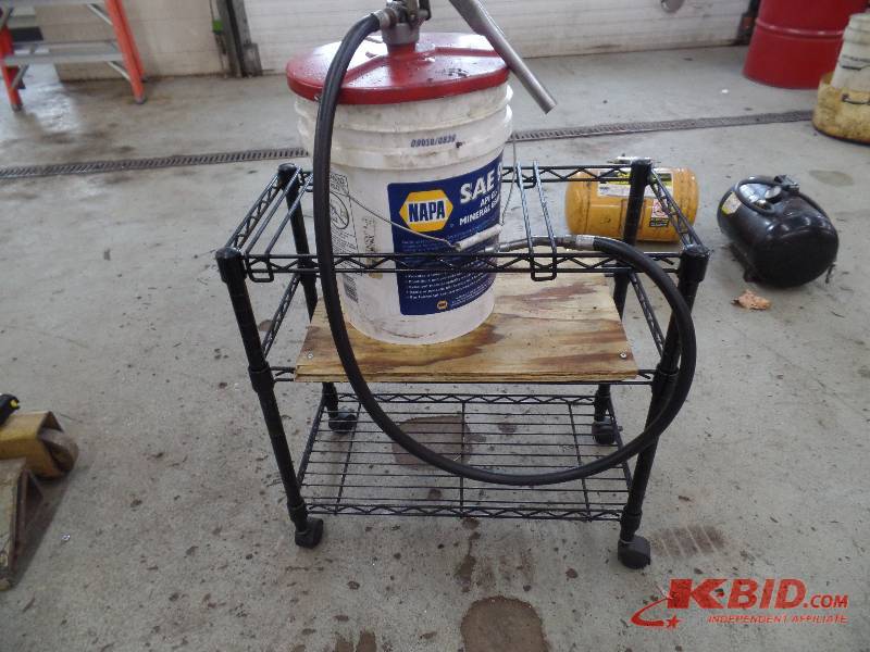 lot 45 image: 5 Gallon Bucket Pump with SAE 90 Oil