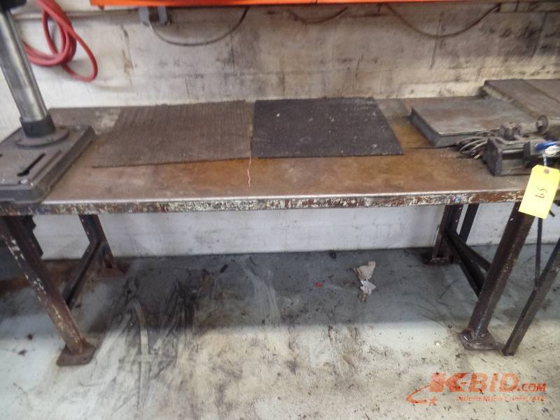lot 91 image: Metal Workbench