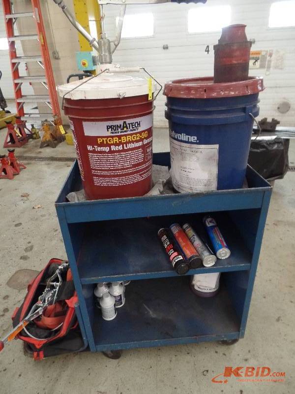 lot 157 image: Bearing Grease Cart