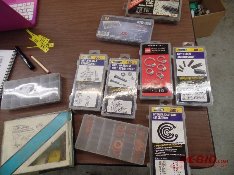 lot 158 image: Fasteners