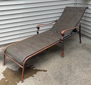 lot 28 image: Extra Long Patio Lounge Chair
