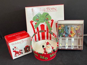 lot 81 image: Fitz & Floyd Salt  Pepper Shakers, Snack Plate with Spreader, Santa Dish and More