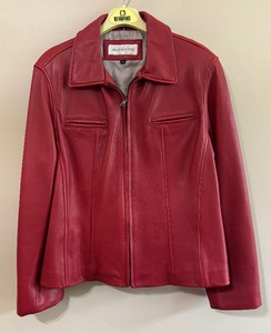 lot 91 image: Jones New York Size Large Red Leather Coat  Jacket