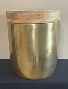 lot 98 image: Threshold Gold Storage Drum Accent Table